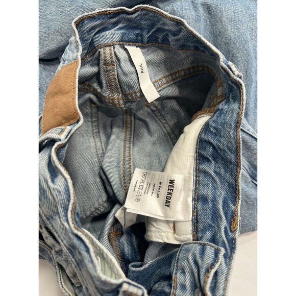 Weekday Rail Mid Rise Loose Wide Leg Jeans in Blue - Picture 4 of 4